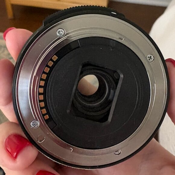 Sony SEL 16–50mm f/3.5–5.6 OSS Power Zoom Lens – For Parts / Not Working - Picture 5 of 6